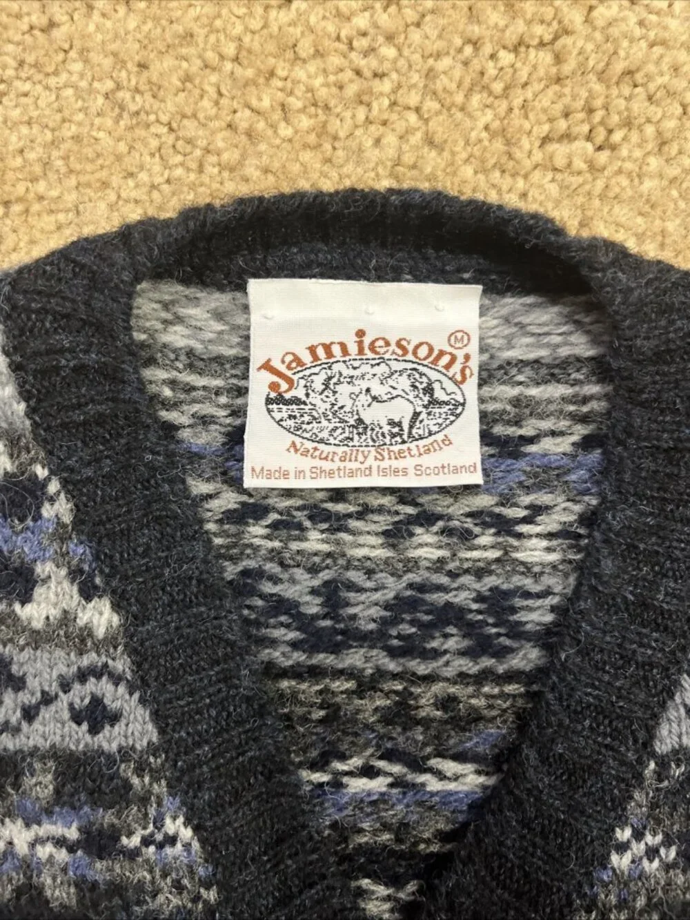 NWOT Jamieson’s Fair Isle Sweater Vest Made in Scotland Black Gray Blue Size M